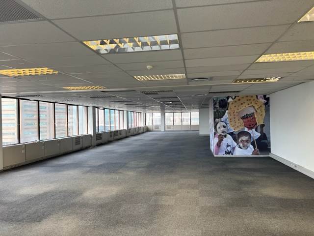 1217  m² Commercial space in Cape Town City Centre photo number 8