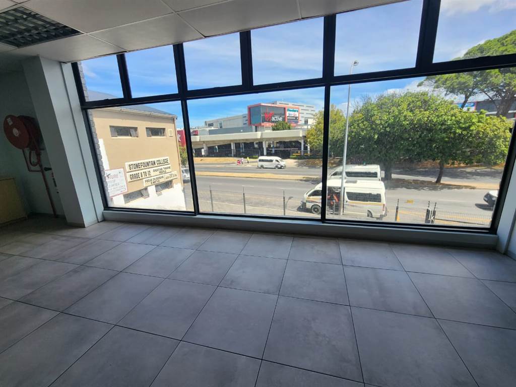 1222  m² Commercial space in Claremont photo number 4