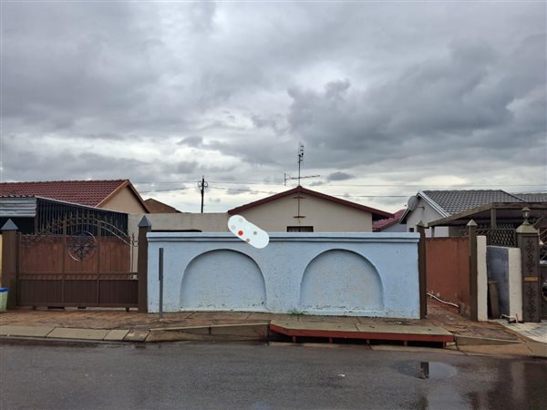2 Bedroom House 2 Bedroom House