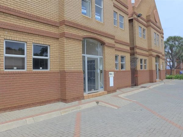 151  m² Commercial space in Rustenburg Central