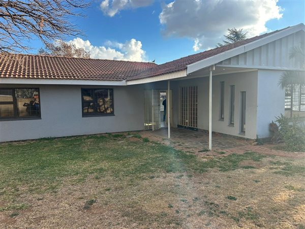 3 Bedroom House 3 Bedroom House