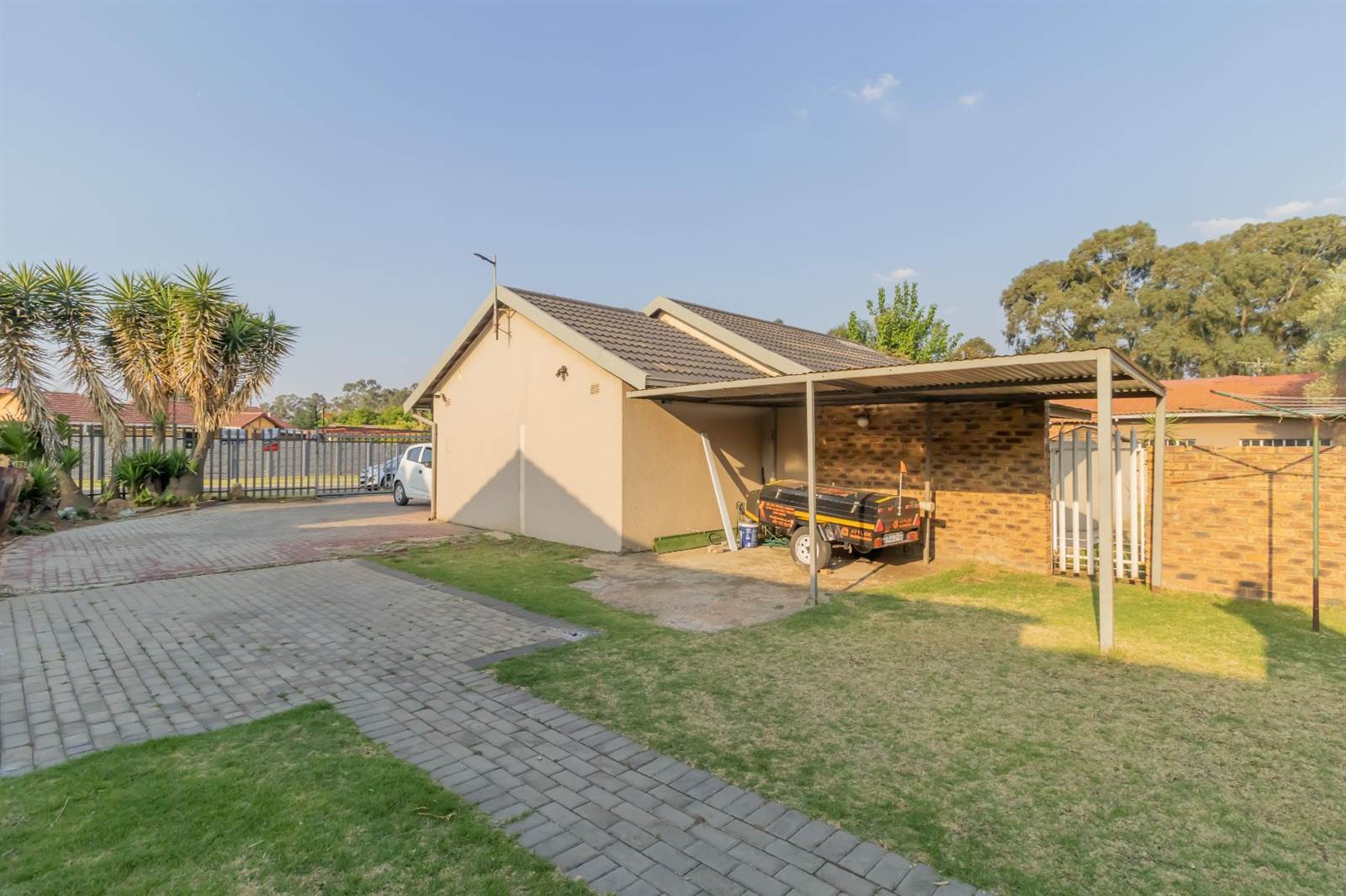 2 Bed House in Brakpan North photo number 4