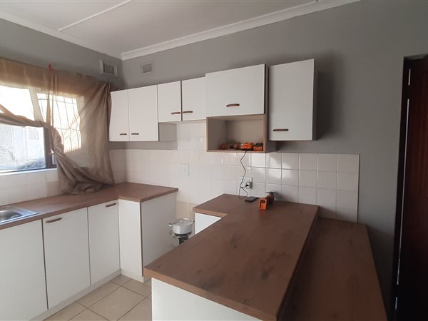 2 Bedroom House 2 Bedroom House
