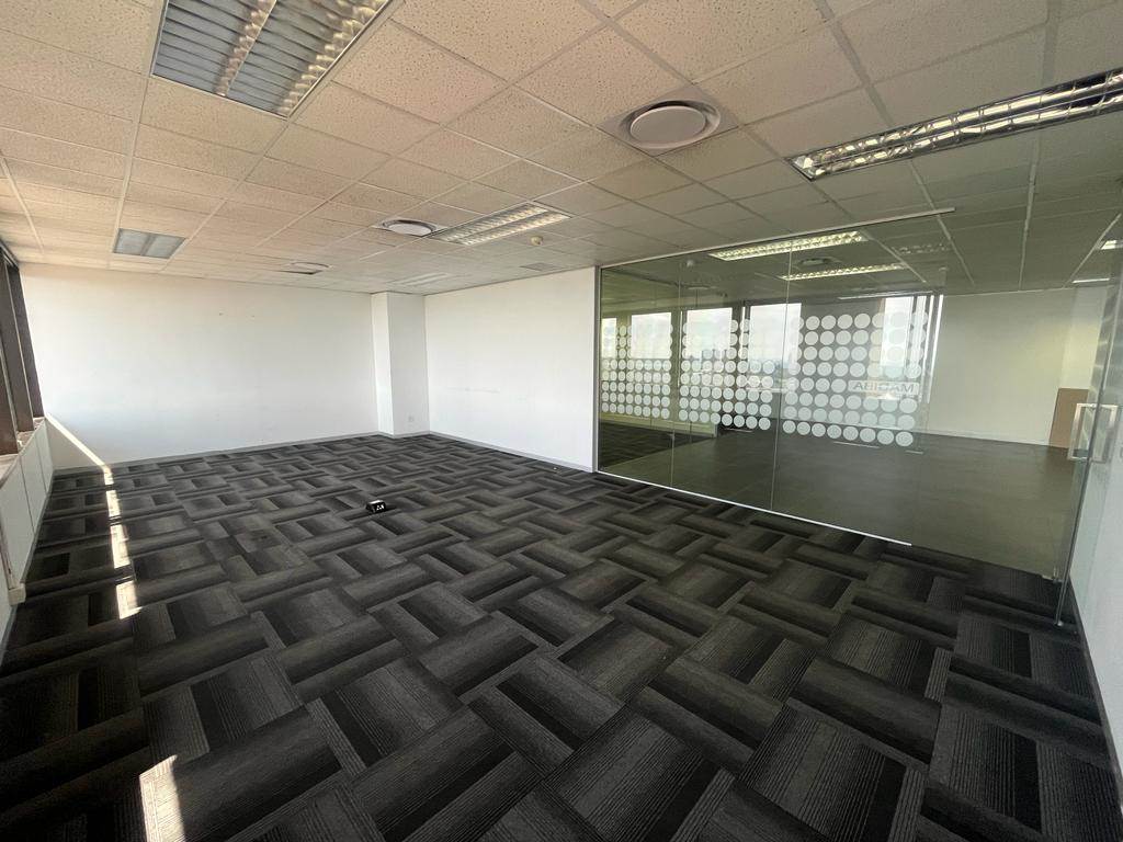 300  m² Commercial space in Braamfontein photo number 4