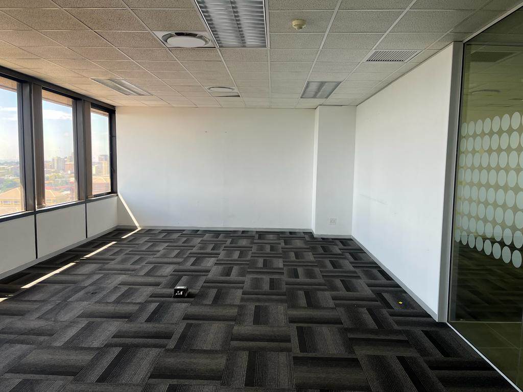 300  m² Commercial space in Braamfontein photo number 6
