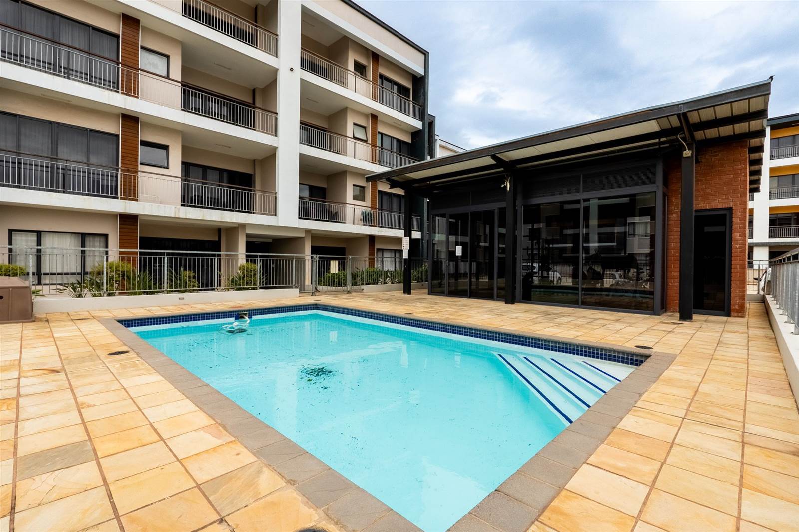 1 Bed Apartment in Umhlanga Rocks photo number 25