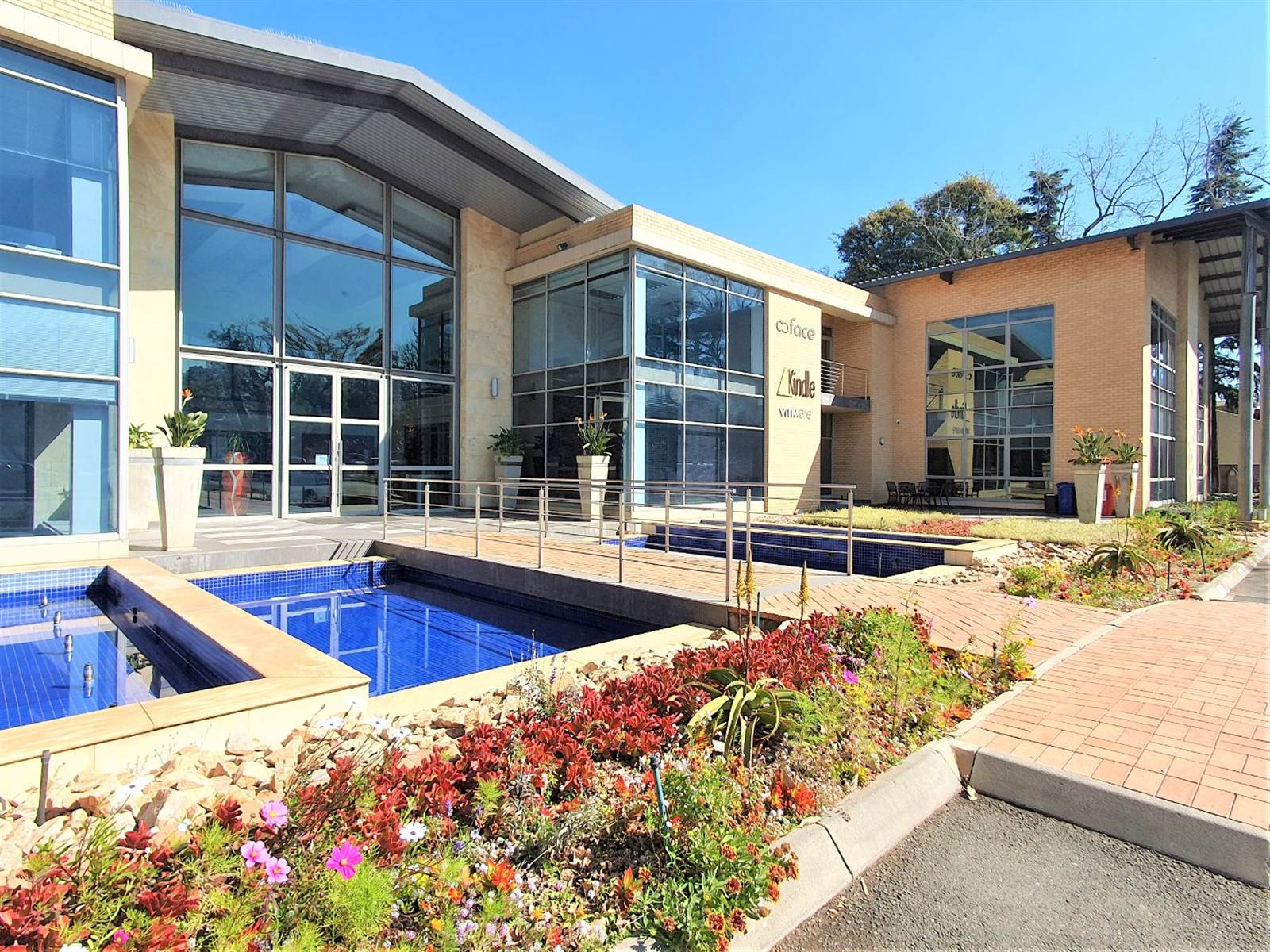 488  m² Commercial space in Bryanston photo number 3