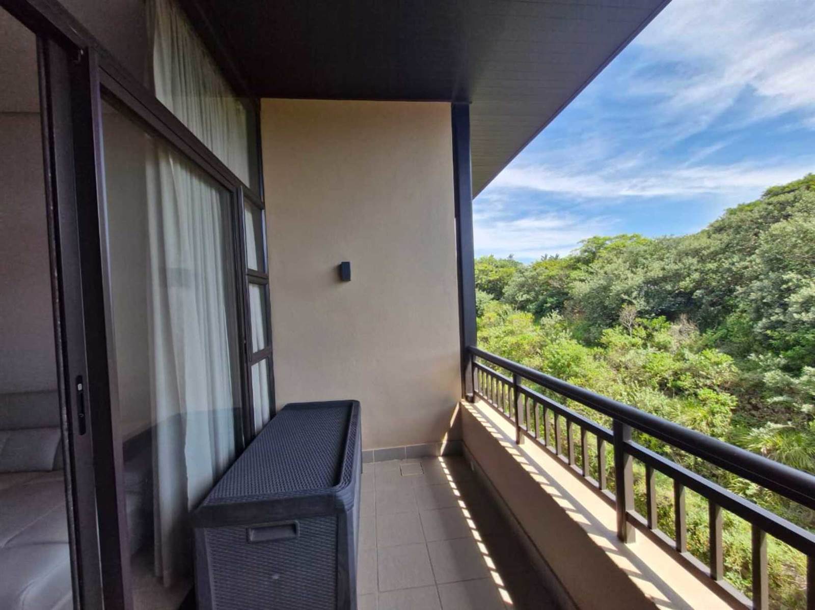 2 Bed Apartment in Zimbali Estate photo number 11