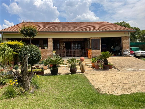 2 Bedroom House 2 Bedroom House
