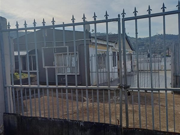 3 Bedroom House 3 Bedroom House
