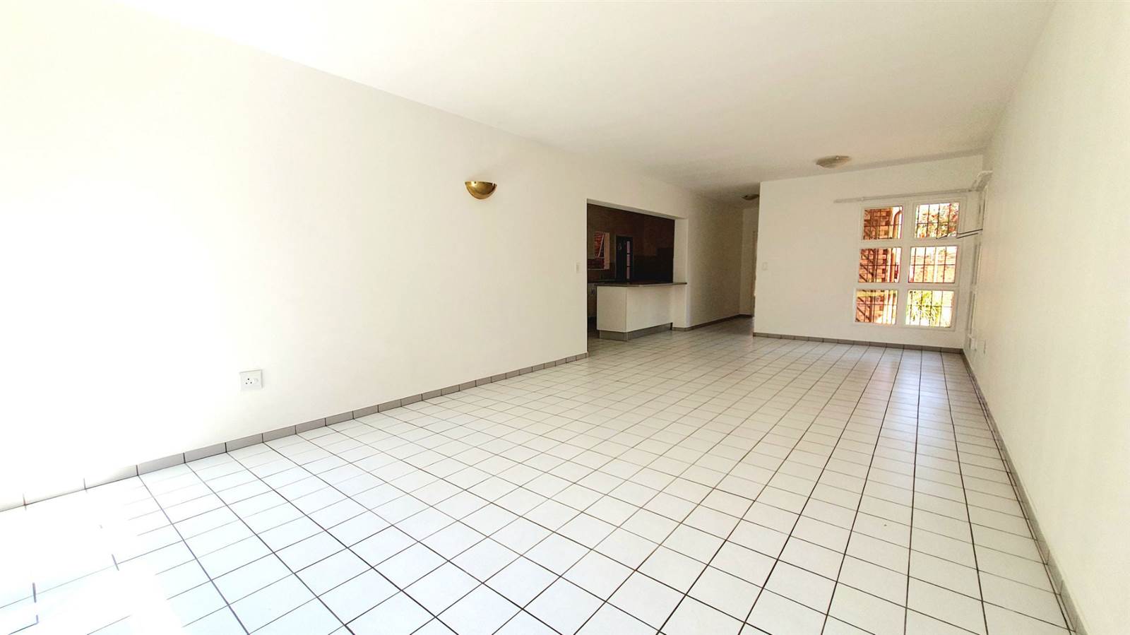 3 Bed Apartment in Sunward Park photo number 24