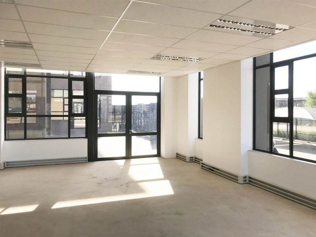 400  m² Office Space in Parkhaven photo number 11