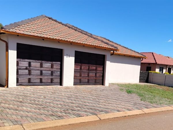 3 Bedroom House 3 Bedroom House