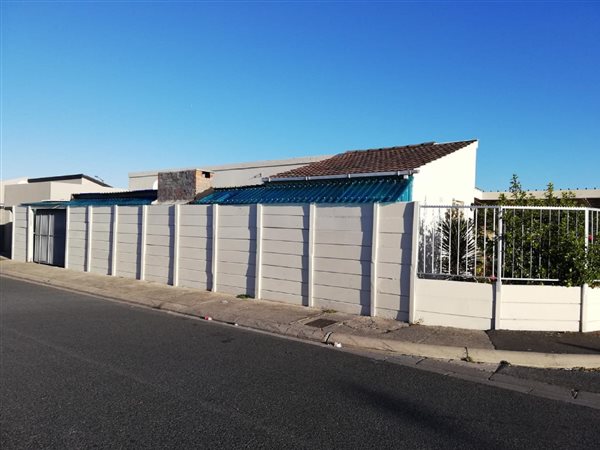 3 Bedroom House 3 Bedroom House
