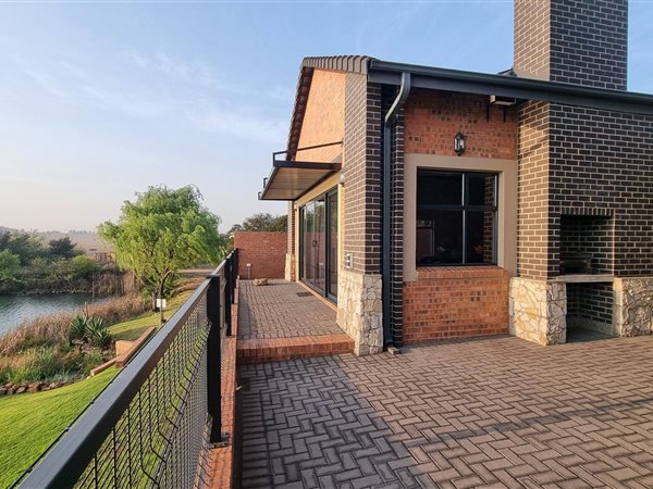 4 Bedroom House 4 Bedroom House