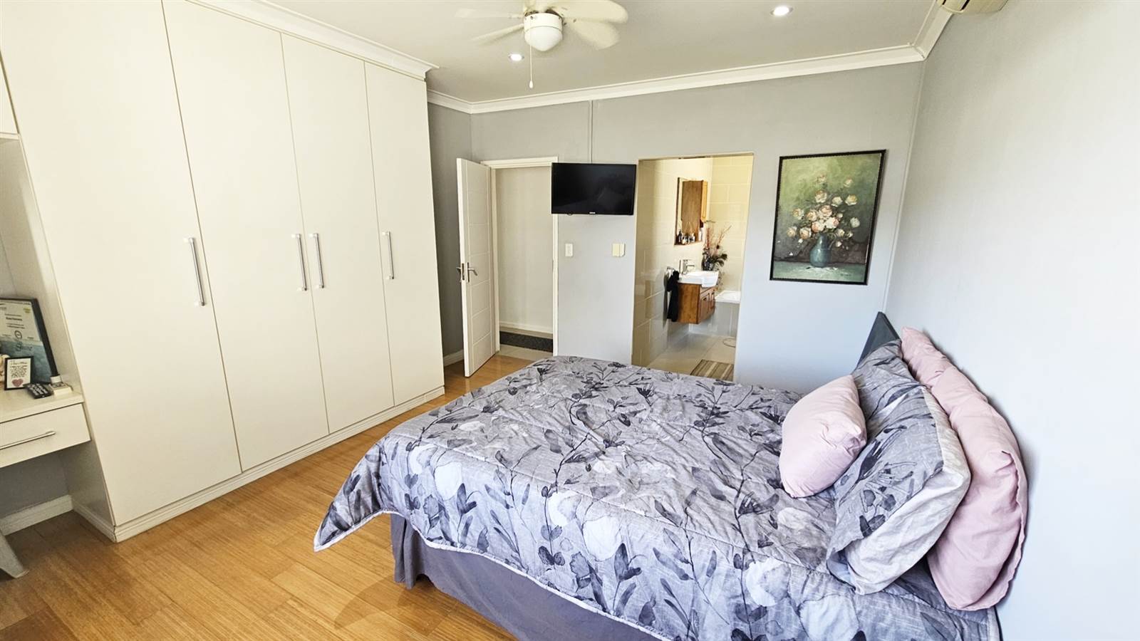2 Bed Townhouse in Shelly Beach photo number 13