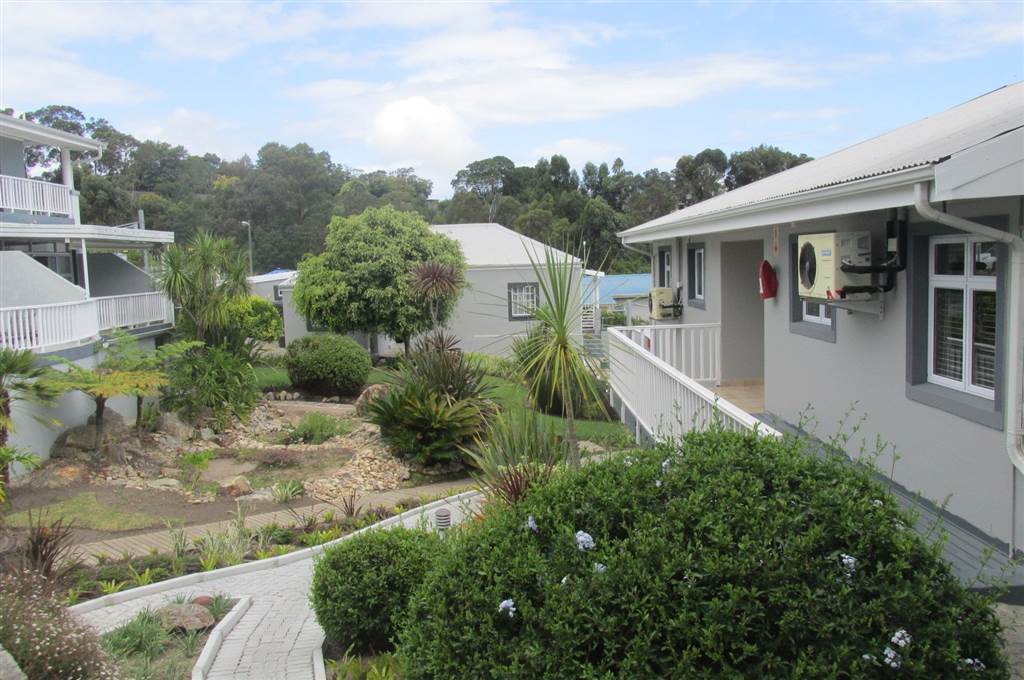 2 Bed Apartment in Knysna Heights photo number 20