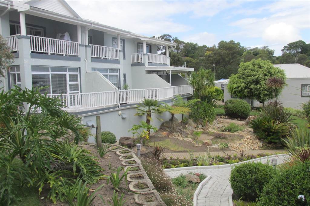 2 Bed Apartment in Knysna Heights photo number 1