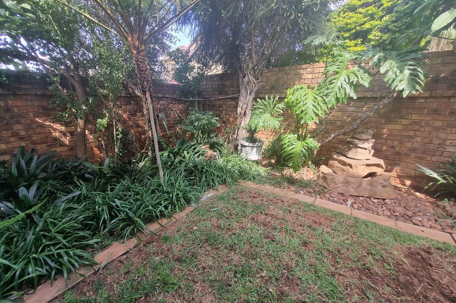 4 Bed House in Glen Marais photo number 30