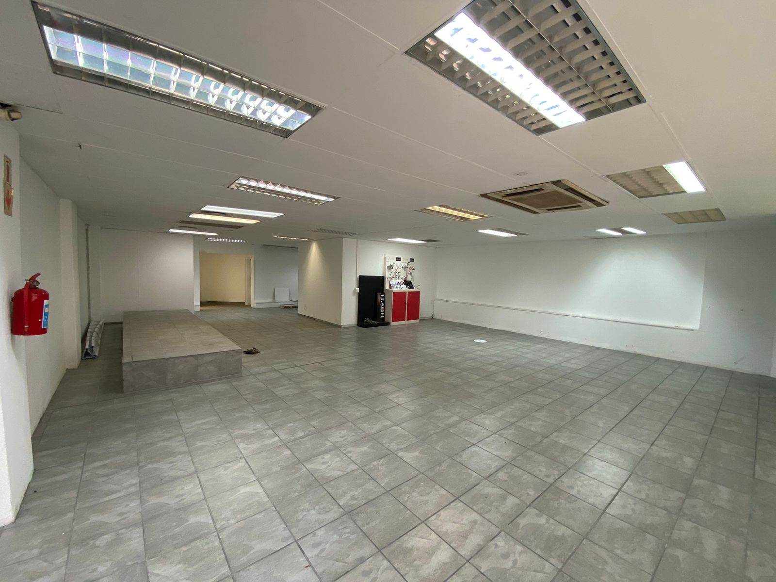 297  m² Retail Space in Strand Central photo number 9