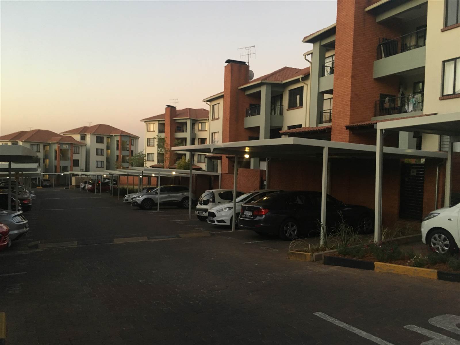 2 Bed Apartment in Edenvale photo number 5