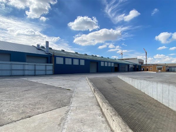 1400  m² Industrial space in Parow