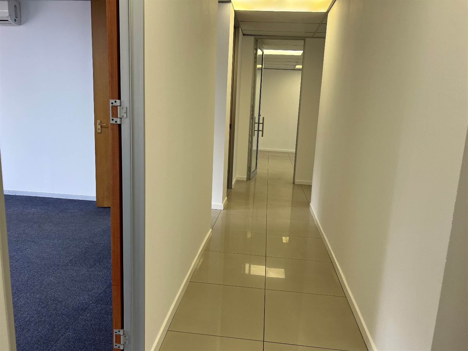 355  m² Commercial space in Bryanston East photo number 15