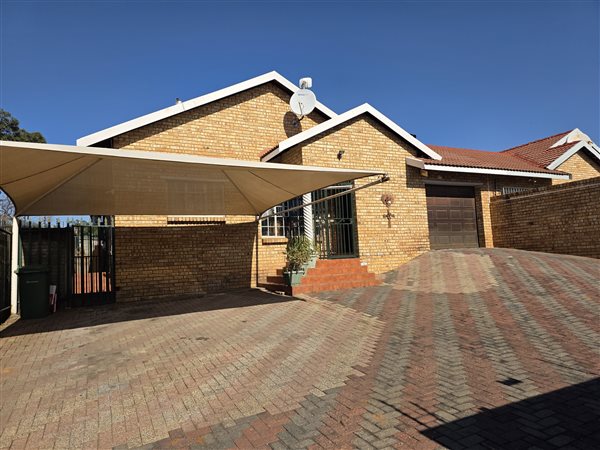 3 Bedroom House 3 Bedroom House