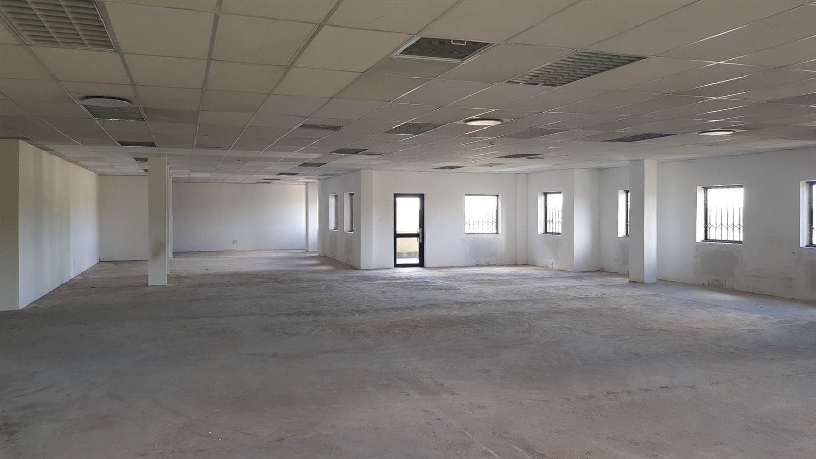 820  m² Commercial space in Bedfordview photo number 8
