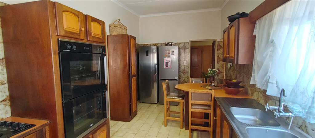 3.5 Bed House in Pretoria Gardens photo number 18
