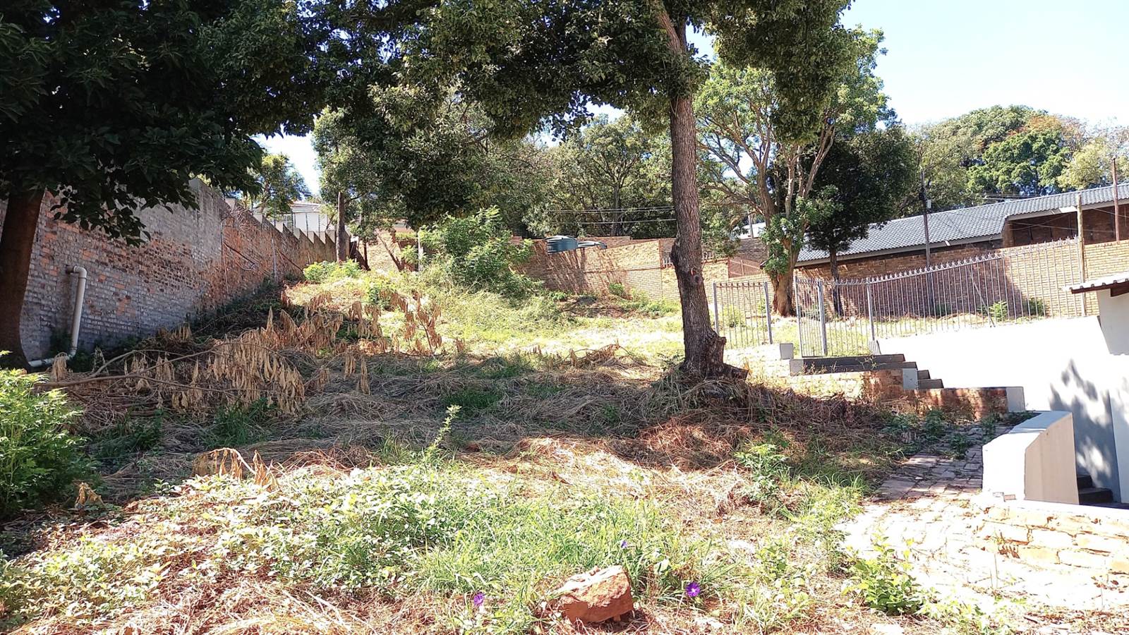 1000 m² Land available in Waterkloof Ridge photo number 13