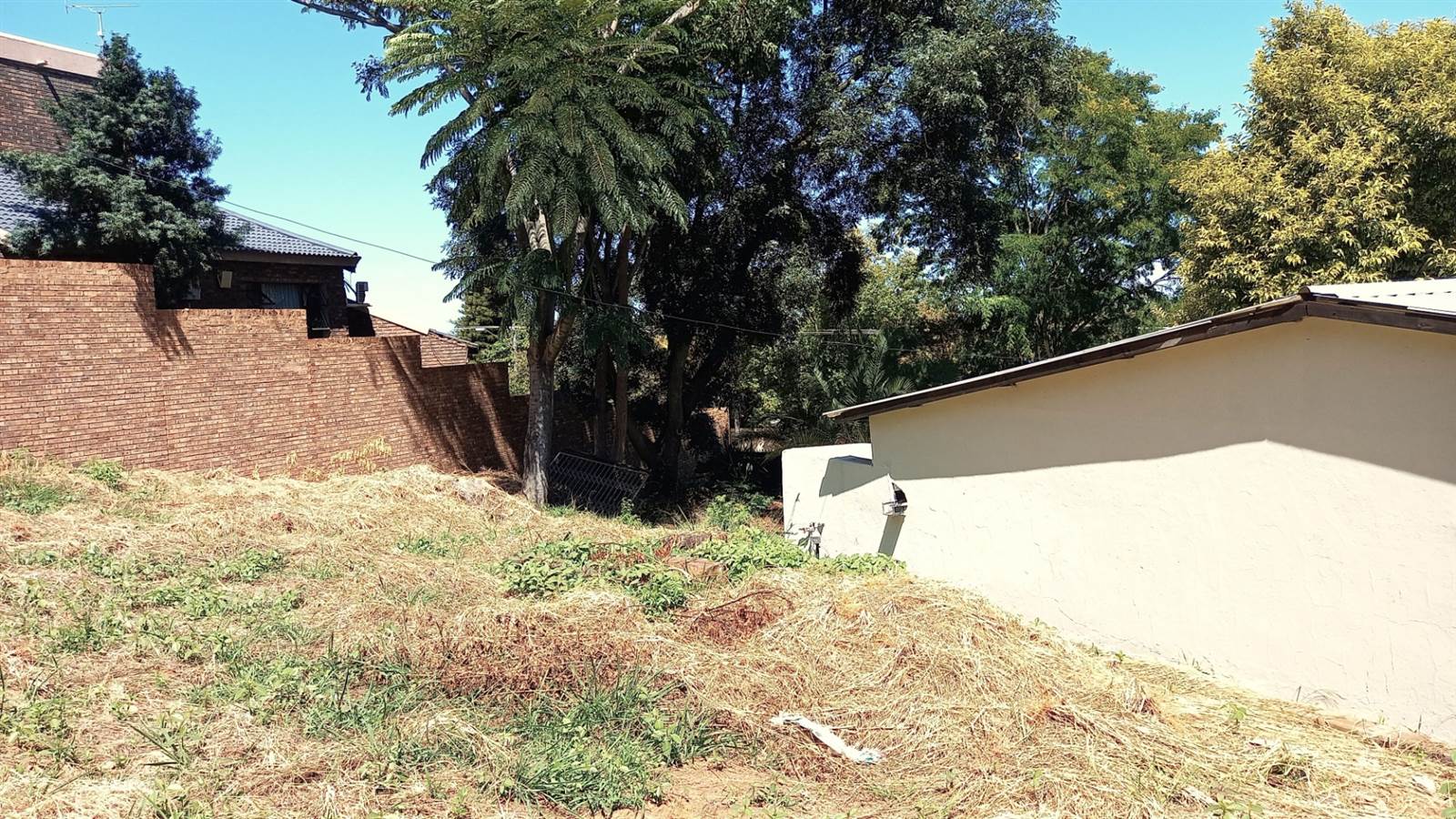 1000 m² Land available in Waterkloof Ridge photo number 5