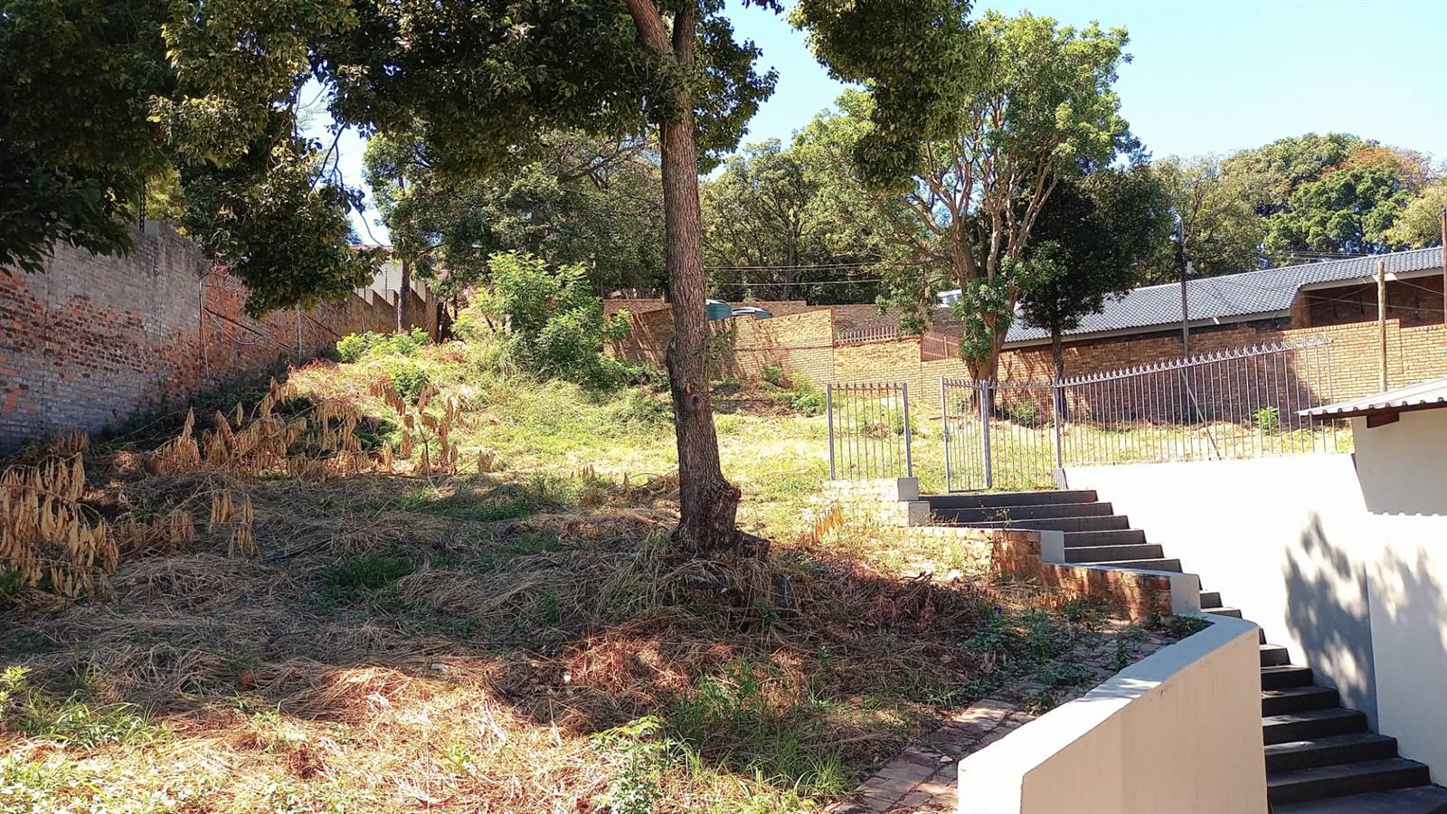 1000 m² Land available in Waterkloof Ridge photo number 12