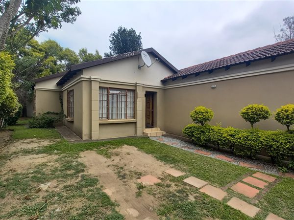 2 Bedroom Townhouse 2 Bedroom Townhouse