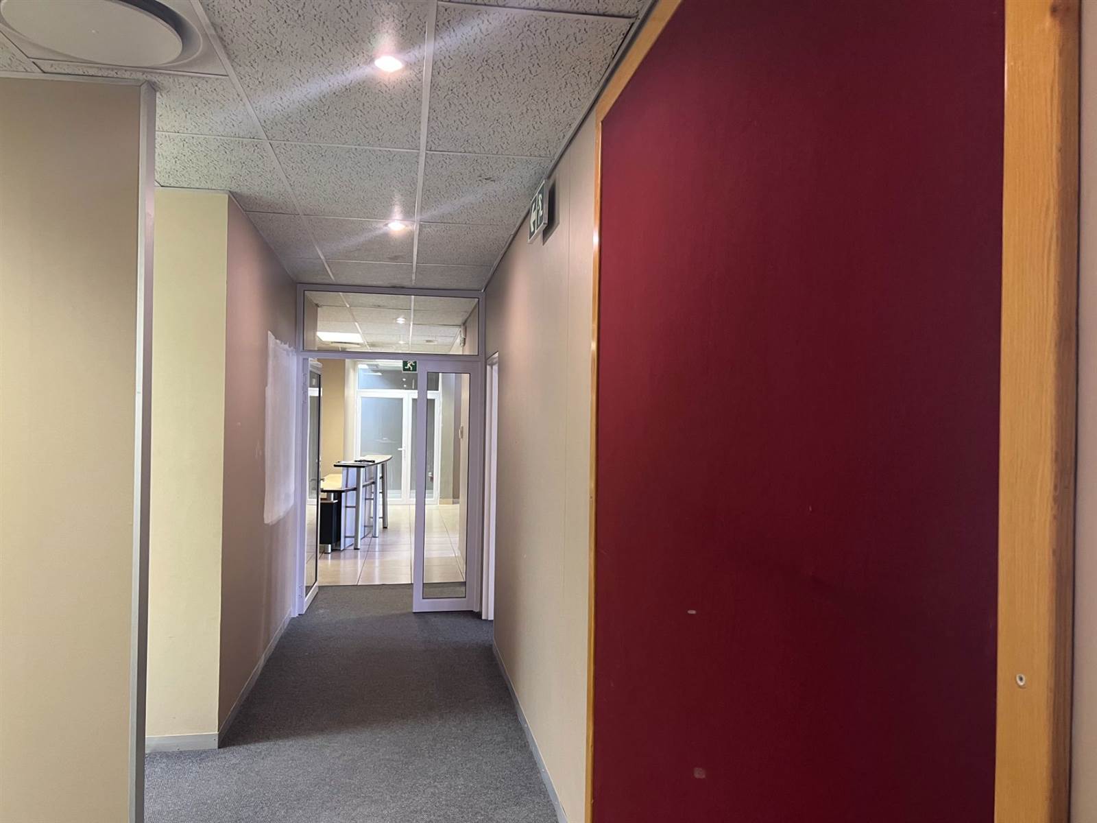 326  m² Office Space in Nelspruit photo number 9