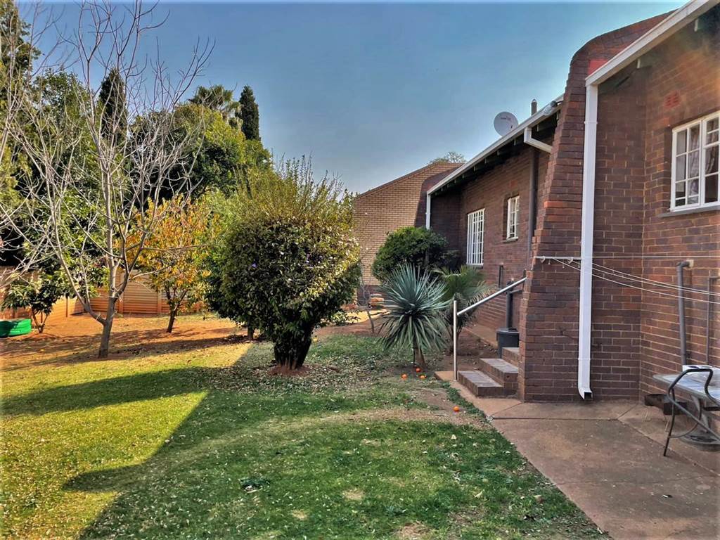 3 Bed House in Cullinan photo number 19