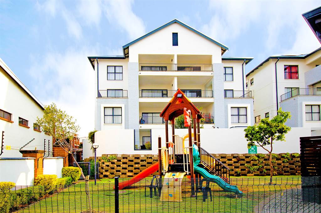 1 Bed Apartment in Greenstone Hill photo number 10