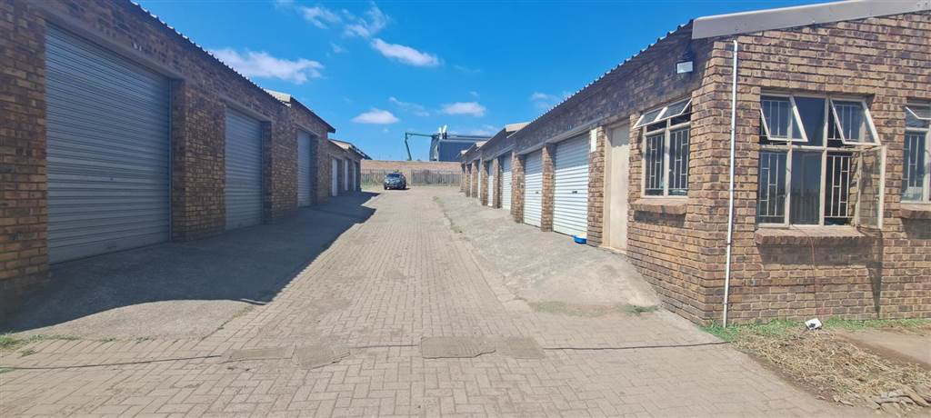 300  m² Commercial space in Middelburg Central photo number 5