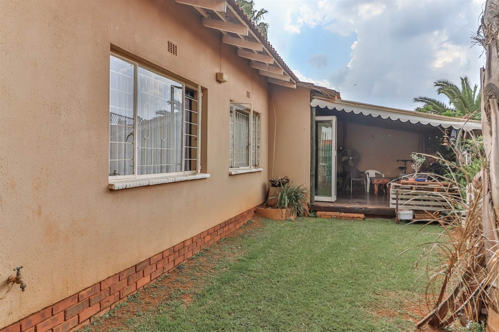 4 Bed House in Lenasia South photo number 15