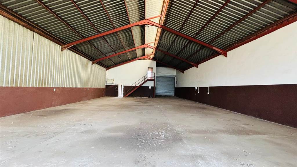 350  m² Industrial space in Daleside photo number 7