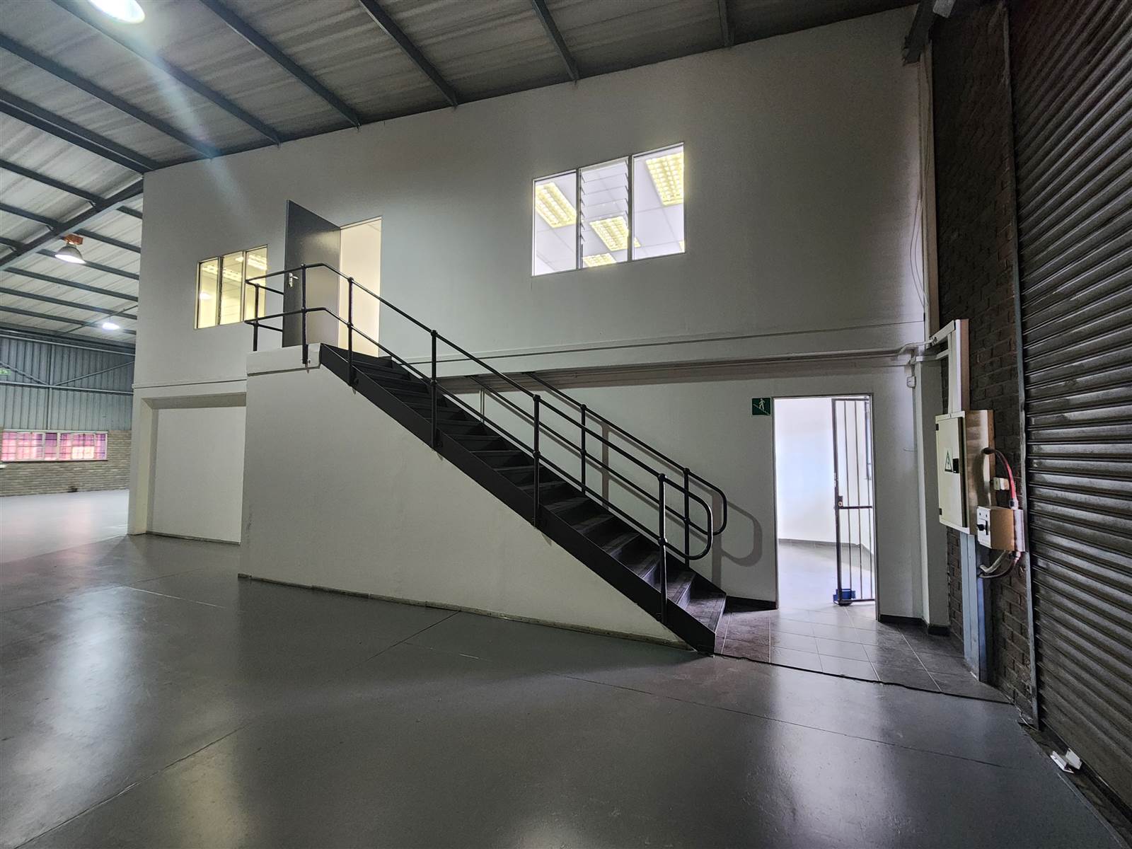 370  m² Industrial space in Spartan photo number 9