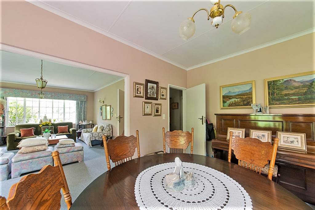 3 Bed House in Hurlingham Manor photo number 7