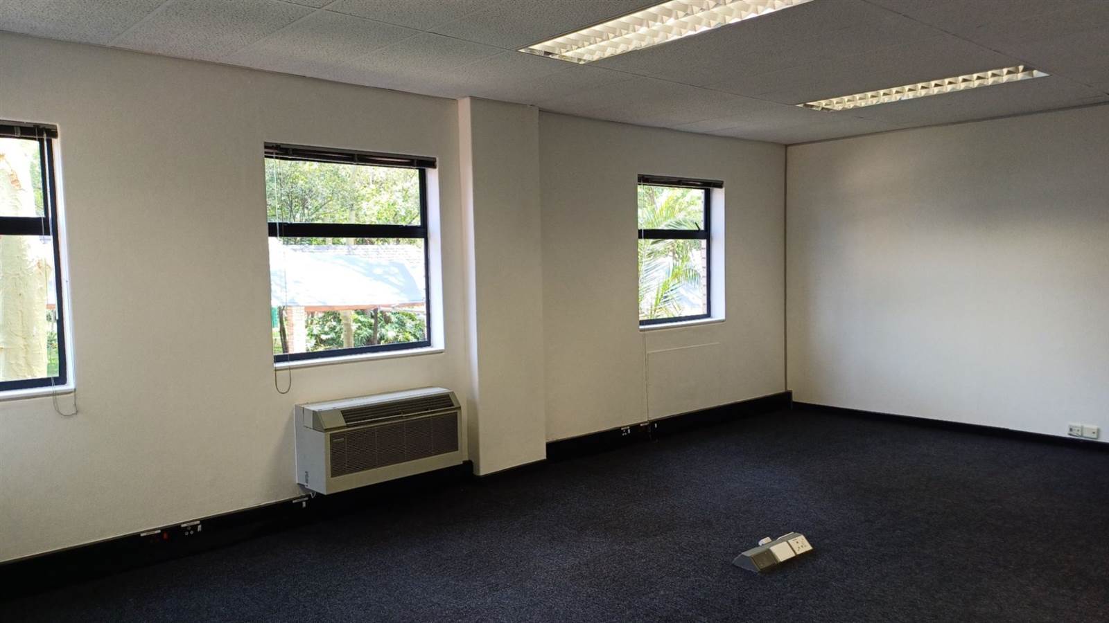360.22  m² Office Space in Bryanston photo number 4