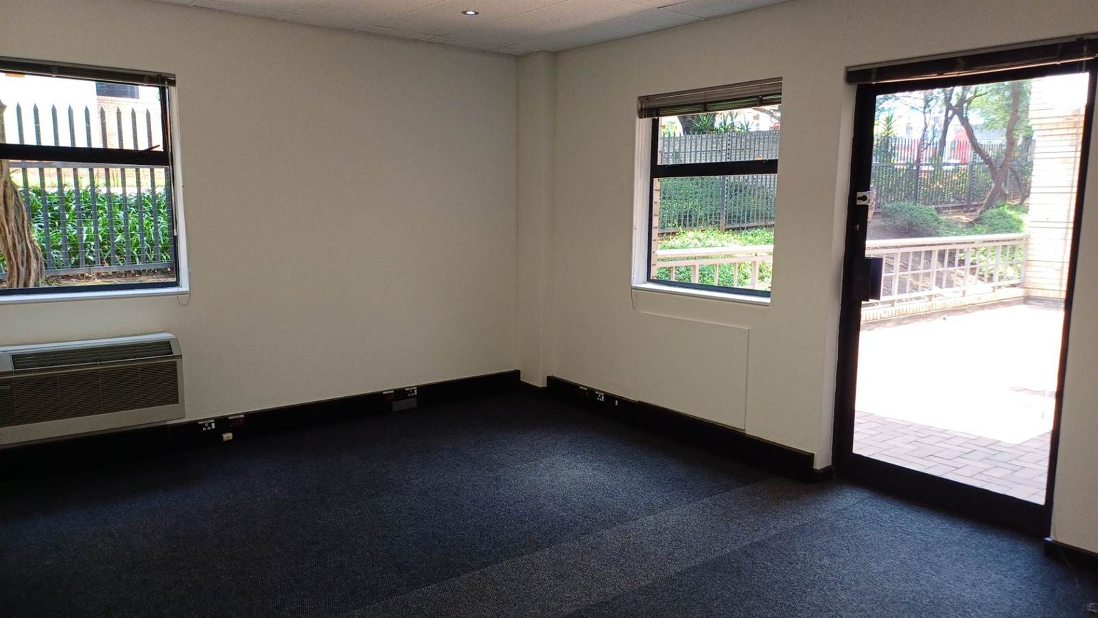360.22  m² Office Space in Bryanston photo number 7