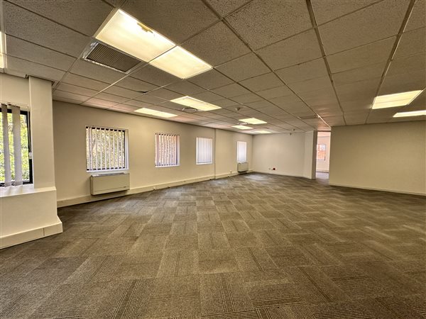 164  m² Commercial space in Parktown