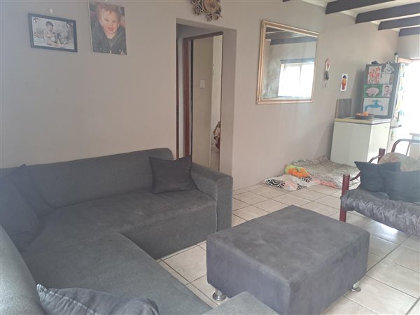 2 Bed House in Blanco