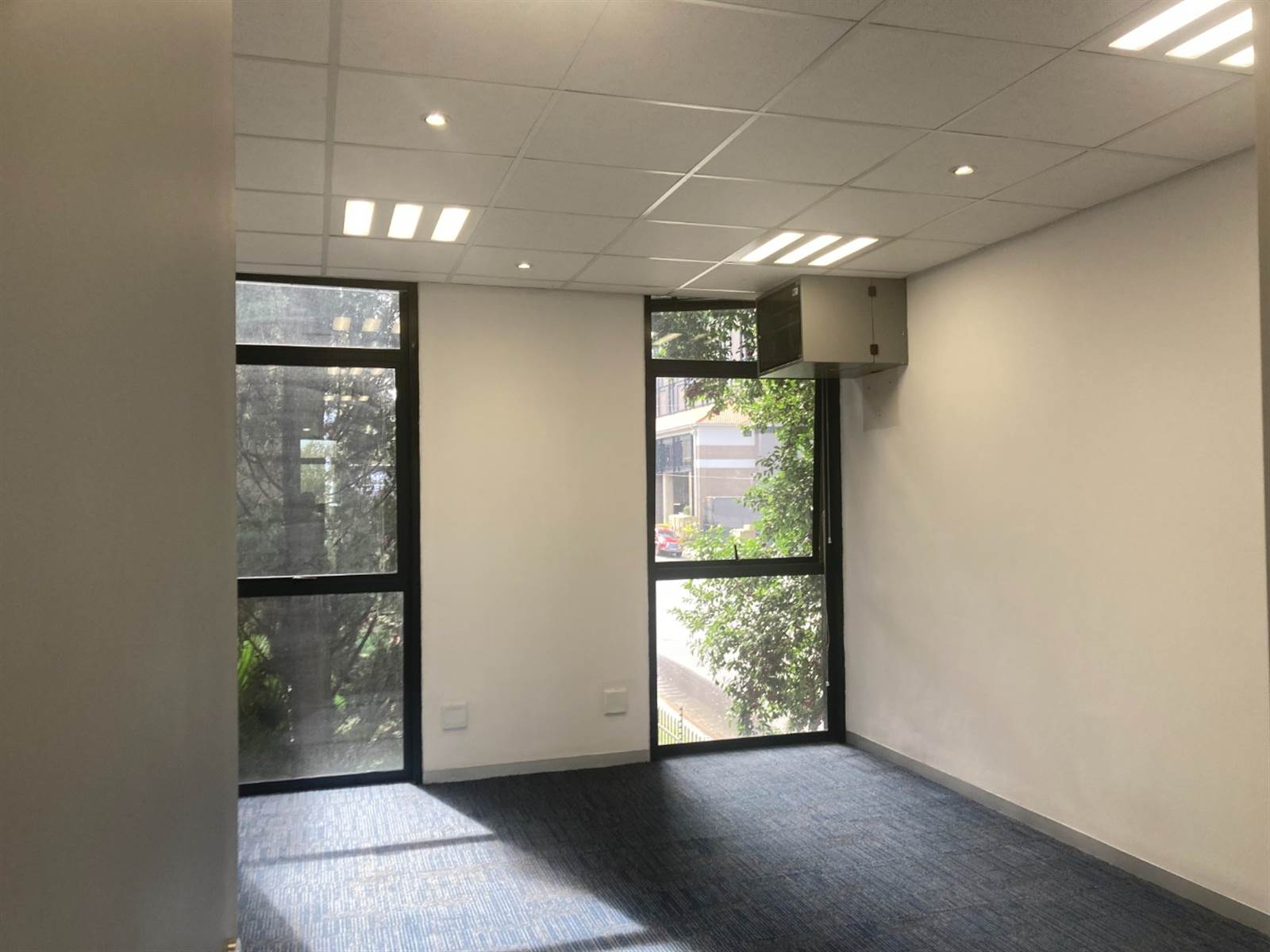 509  m² Commercial space in Rosebank photo number 1