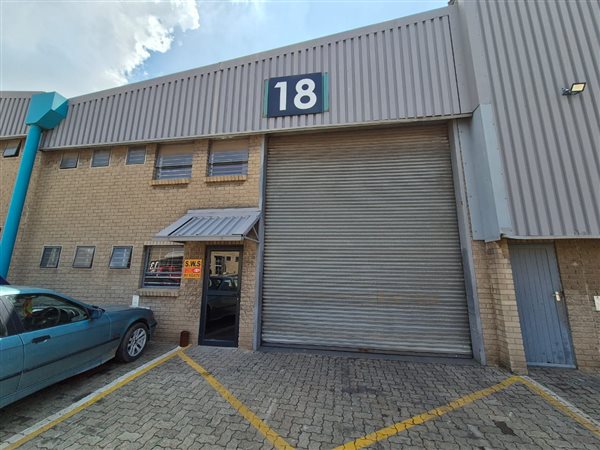 394  m² Industrial space