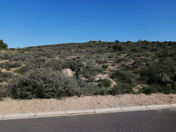 889 m² Land