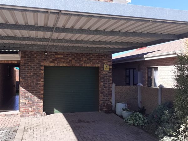 2 Bedroom Flat 2 Bedroom Flat